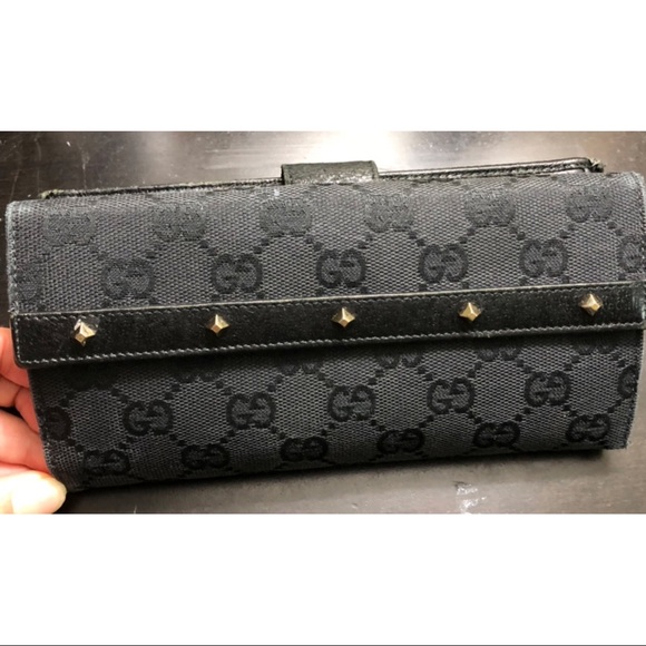 Gucci Handbags - Authentic Gucci studded wallet